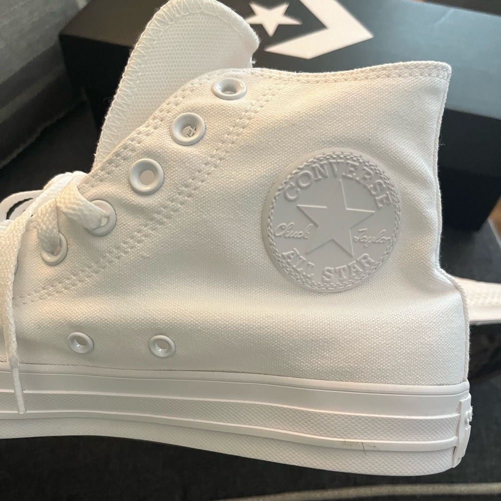 Converse High tops